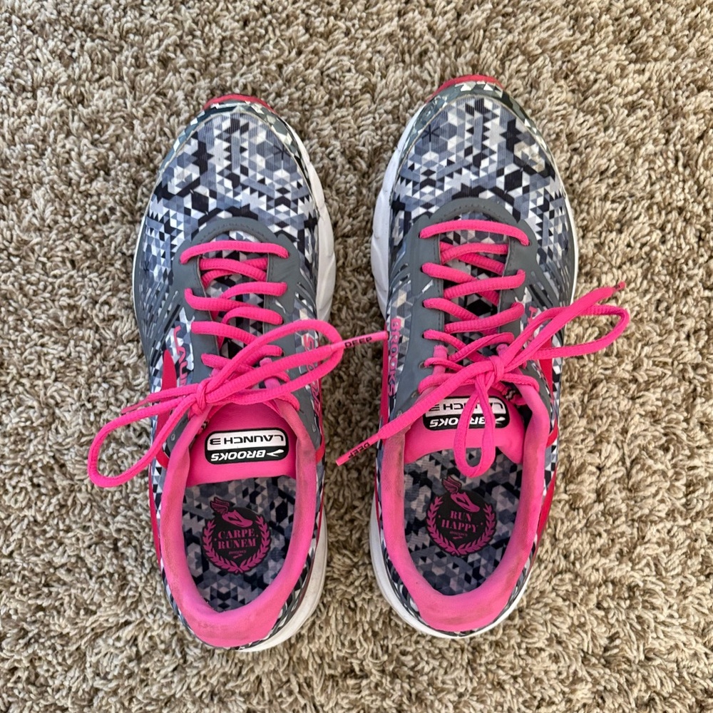 Brooks Gray and Pink Patterned Sneakers